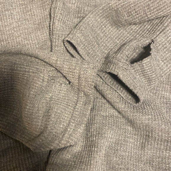 light grey crop top - Picture 3 of 3